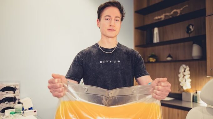 Οι υπερπλούσιοι πληρώνουν χιλιάδες για να «καθαρίσουν» το αίμα τους από τις τοξίνες επιδιώκοντας τη μακροζωία
| presscode.gr