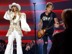 Παρακολουθήστε Lainey Wilson Open 2025 CMA Awards With Musical Monologue
| presscode.gr Παρακολουθήστε Lainey Wilson Open 2025 CMA Awards With Musical Monologue
| presscode.gr