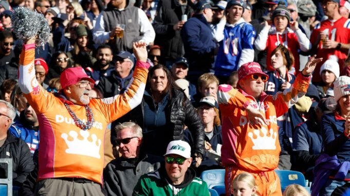 Παρακολουθήστε ζωντανά: Ο TreVeyon Henderson απαντά με φυσική ορμή TD Παρακολουθήστε ζωντανά: Ο TreVeyon Henderson απαντά με φυσική ορμή TD για να σκοράρει
| presscode.gr