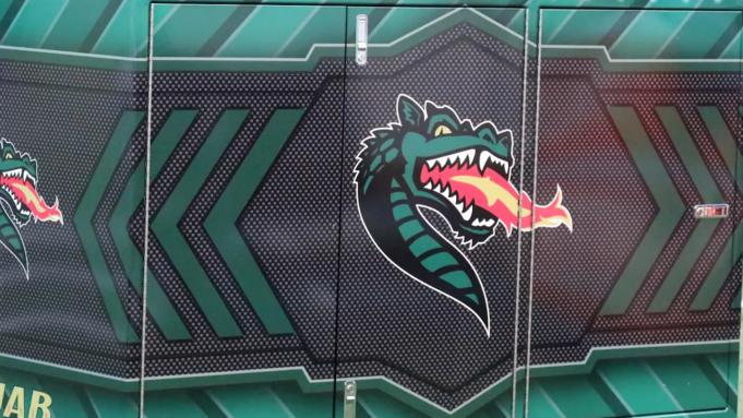 Ποδοσφαιριστής της UAB συνελήφθη επειδή φέρεται να μαχαίρωσε δύο συμπαίκτες Ποδοσφαιριστής της UAB συνελήφθη επειδή φέρεται να μαχαίρωσε δύο συμπαίκτες του
| presscode.gr