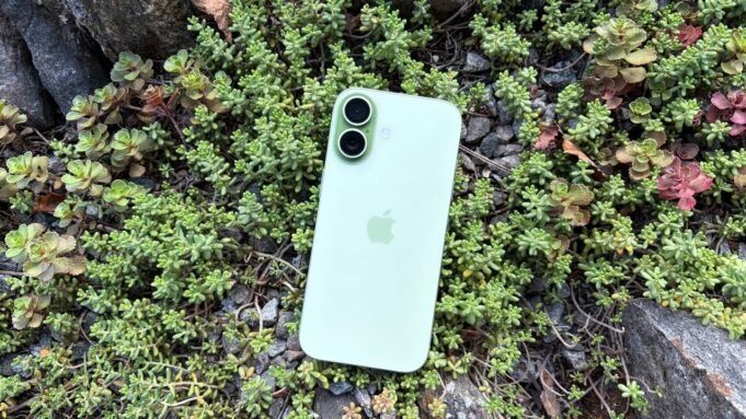 Προσφορές T-Mobile Black Friday 2025: πότε ξεκινούν, συν τι να περιμένετε
| presscode.gr