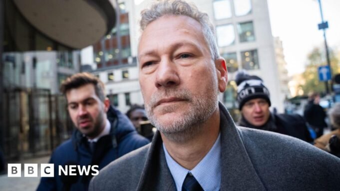 Πρώην ηγέτης του Reform UK στην Ουαλία καταδικάστηκε σε 10μιση χρόνια για δωροδοκία υπέρ της Ρωσίας
| presscode.gr