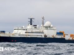 Ρωσικό κατασκοπευτικό πλοίο στην άκρη των βρετανικών υδάτων, δήλωσε ο υπουργός Άμυνας
| presscode.gr Ρωσικό κατασκοπευτικό πλοίο στην άκρη των βρετανικών υδάτων, δήλωσε ο υπουργός Άμυνας
| presscode.gr