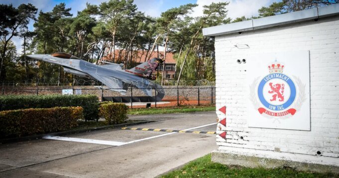 Τα μη επανδρωμένα αεροσκάφη κοντά σε βάση που αποθηκεύουν πυρηνικά Τα μη επανδρωμένα αεροσκάφη κοντά σε βάση που αποθηκεύουν πυρηνικά των ΗΠΑ θα μπορούσαν να είναι κατασκοπευτικά, λέει το Βέλγιο
| presscode.gr