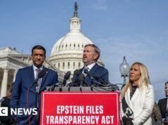 Το Κογκρέσο εγκρίνει το νομοσχέδιο για τη δημοσιοποίηση των αρχείων του Έπσταϊν που θα κατευθυνθούν στο γραφείο του Τραμπ
| presscode.gr Το Κογκρέσο εγκρίνει το νομοσχέδιο για τη δημοσιοποίηση των αρχείων του Έπσταϊν που θα κατευθυνθούν στο γραφείο του Τραμπ
| presscode.gr