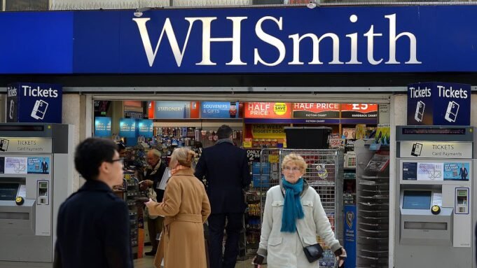 Το αφεντικό του WH Smith παραιτείται καθώς έκθεση αποκαλύπτει «εξαιρετικά Το αφεντικό του WH Smith παραιτείται καθώς έκθεση αποκαλύπτει «εξαιρετικά σοβαρά» λογιστικά ζητήματα στις ΗΠΑ
| presscode.gr