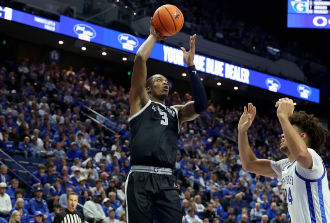 Το κέντρο της Τζορτζτάουν, Βινς Ιβουτσουκβού, εκτός 6-8 εβδομάδων λόγω Το κέντρο της Τζορτζτάουν, Βινς Ιβουτσουκβού, εκτός 6-8 εβδομάδων λόγω άγνωστης ιατρικής επέμβασης
| presscode.gr