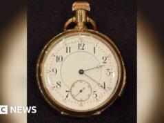 Το ρολόι επιβατών του Τιτανικού πωλείται έναντι ρεκόρ 1,78 εκατομμυρίων λιρών σε δημοπρασία
| presscode.gr Το ρολόι επιβατών του Τιτανικού πωλείται έναντι ρεκόρ 1,78 εκατομμυρίων λιρών σε δημοπρασία
| presscode.gr