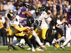 AFC Playoff Picture: Η ήττα των Baltimore Ravens από τους Steelers τους απομακρύνει από το προβάδισμα της κατηγορίας
| presscode.gr AFC Playoff Picture: Η ήττα των Baltimore Ravens από τους Steelers τους απομακρύνει από το προβάδισμα της κατηγορίας
| presscode.gr