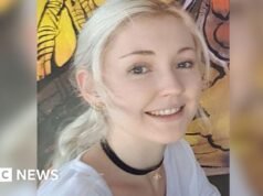 Άνδρας κρίθηκε ένοχος για δολοφονία στην παραλία της Αυστραλίας αφού κρυβόταν στην Ινδία για χρόνια
| presscode.gr Άνδρας κρίθηκε ένοχος για δολοφονία στην παραλία της Αυστραλίας αφού κρυβόταν στην Ινδία για χρόνια
| presscode.gr