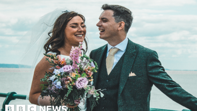 Γιατί επιλέξαμε να παντρευτούμε μπροστά σε δύο αγνώστους το βρήκαμε μέσω του Reddit
| presscode.gr