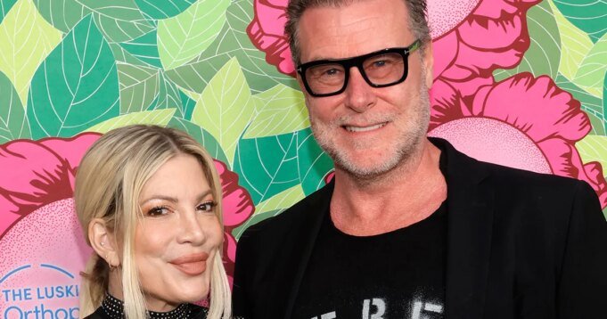 Εκεί που στέκεται η Tori Spelling με τον πρώην Dean McDermott μετά το διαζύγιό τους
| presscode.gr