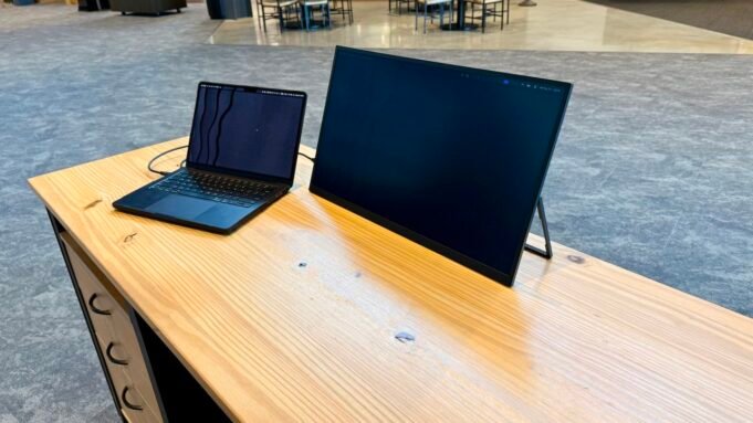 Εξέτασα το UPerfect UColor T3 και αυτή η φορητή οθόνη Εξέτασα το UPerfect UColor T3 και αυτή η φορητή οθόνη 4K αμφισβητεί τι σημαίνει "φορητό"
| presscode.gr