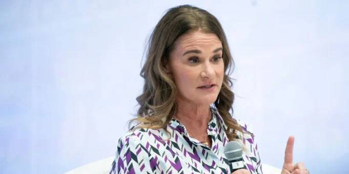 Η Melinda French Gates επικρίνει τους δισεκατομμυριούχους που δεν δίνουν Η Melinda French Gates επικρίνει τους δισεκατομμυριούχους που δεν δίνουν αρκετό από τον πλούτο τους
| presscode.gr