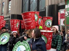 Η Starbucks Workers United πραγματοποιεί συγκέντρωση στη Νέα Υόρκη καθώς οι απεργίες συνεχίζονται για τρίτη εβδομάδα
| presscode.gr Η Starbucks Workers United πραγματοποιεί συγκέντρωση στη Νέα Υόρκη καθώς οι απεργίες συνεχίζονται για τρίτη εβδομάδα
| presscode.gr