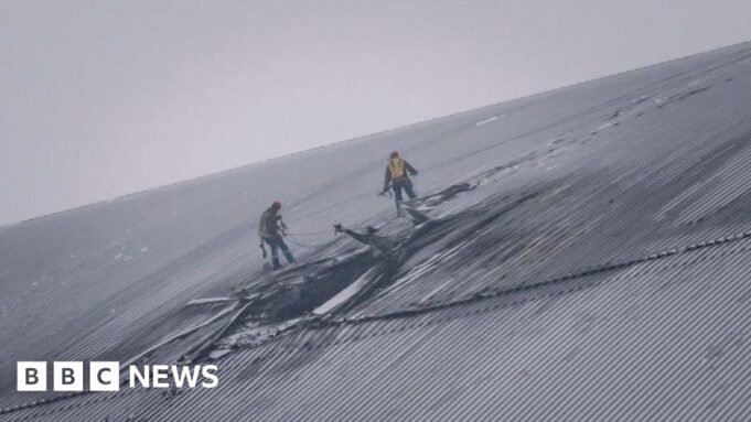 Η ασπίδα ακτινοβολίας του Τσερνόμπιλ «έχασε τη λειτουργία ασφαλείας» μετά Η ασπίδα ακτινοβολίας του Τσερνόμπιλ «έχασε τη λειτουργία ασφαλείας» μετά από επίθεση με drone, λέει ο φύλακας του ΟΗΕ
| presscode.gr