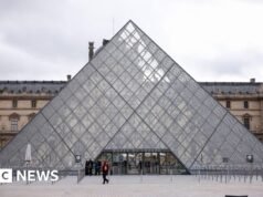 Η διαρροή νερού στο Λούβρο βλάπτει εκατοντάδες βιβλία
| presscode.gr Η διαρροή νερού στο Λούβρο βλάπτει εκατοντάδες βιβλία
| presscode.gr