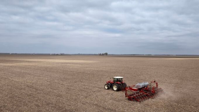 Η κυβέρνηση Τραμπ ανακοίνωσε 12 δισεκατομμύρια δολάρια σε εφάπαξ πληρωμές στους αγρότες
| presscode.gr