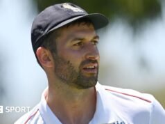 Ο Bowler Wood αμφισβητεί την καταλληλότητα για το τρίτο τεστ
| presscode.gr Ο Bowler Wood αμφισβητεί την καταλληλότητα για το τρίτο τεστ
| presscode.gr