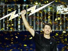 Ο De Minaur γίνεται το πρώτο άτομο που κερδίζει τρεις απόλυτες αναμετρήσεις τένις
| presscode.gr Ο De Minaur γίνεται το πρώτο άτομο που κερδίζει τρεις απόλυτες αναμετρήσεις τένις
| presscode.gr