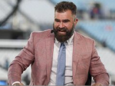 Ο Jason Kelce είχε την κατάλληλη αντίδραση μιας λέξης στην απογοητευτική απώλεια του Eagles στους φορτιστές
| presscode.gr Ο Jason Kelce είχε την κατάλληλη αντίδραση μιας λέξης στην απογοητευτική απώλεια του Eagles στους φορτιστές
| presscode.gr