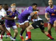 Ο Έξετερ πηγαίνει σε ένα ιπτάμενο καθώς ξεπερνούν τα Τσίτα
| presscode.gr Ο Έξετερ πηγαίνει σε ένα ιπτάμενο καθώς ξεπερνούν τα Τσίτα
| presscode.gr