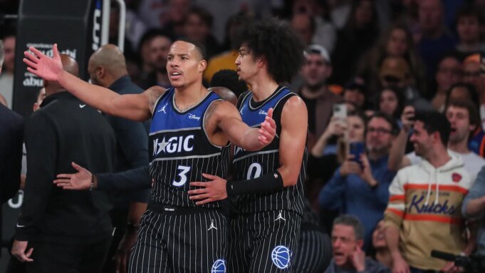 Ο Ντέσμοντ Μπέιν διέπραξε εχθρική ενέργεια με ένα μπάσκετ εναντίον Ο Ντέσμοντ Μπέιν διέπραξε εχθρική ενέργεια με ένα μπάσκετ εναντίον των Νικς
| presscode.gr