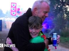 Ο εκκολαπτόμενος DJ, 11, συναντά τον ήρωα Fatboy Slim
| presscode.gr Ο εκκολαπτόμενος DJ, 11, συναντά τον ήρωα Fatboy Slim
| presscode.gr