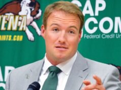 Ο προπονητής λακρός της Σιένα, Γκλίσον, 41 ετών, πεθαίνει μετά από πτώση
| presscode.gr Ο προπονητής λακρός της Σιένα, Γκλίσον, 41 ετών, πεθαίνει μετά από πτώση
| presscode.gr