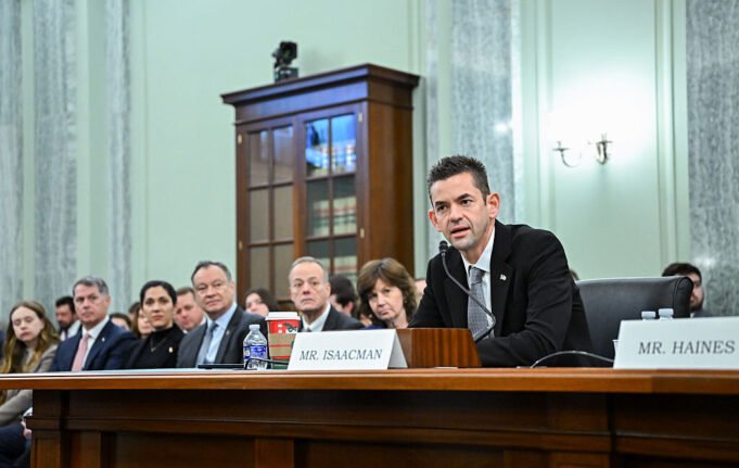 Ο υποψήφιος της NASA εμφανίζεται ενώπιον του Κογκρέσου, υπερασπίζεται τα Ο υποψήφιος της NASA εμφανίζεται ενώπιον του Κογκρέσου, υπερασπίζεται τα σχέδια για ανανέωση της διαστημικής υπηρεσίας
| presscode.gr