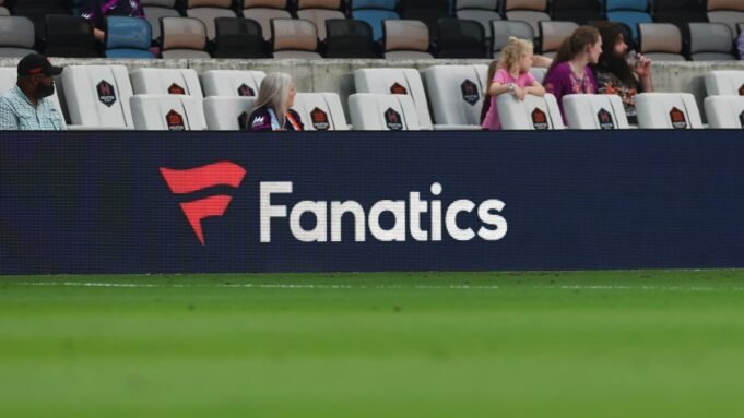 Οι Fanatics κλείνουν συμφωνία λιανικής και εμπορίας για το Παγκόσμιο Οι Fanatics κλείνουν συμφωνία λιανικής και εμπορίας για το Παγκόσμιο Κύπελλο FIFA 2026
| presscode.gr