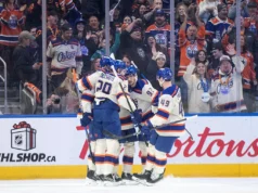 Οι Oilers σκοράρουν 4 γκολ 1ης περιόδου στη νίκη 6-2 επί των slumping Jets
| presscode.gr Οι Oilers σκοράρουν 4 γκολ 1ης περιόδου στη νίκη 6-2 επί των slumping Jets
| presscode.gr