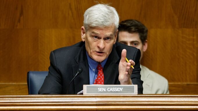 Οι Ρεπουμπλικάνοι προωθούν υψηλά εκπιπτόμενα σχέδια και λογαριασμούς αποταμίευσης υγείας
| presscode.gr