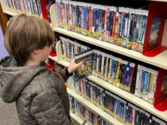 Πήρα τα παιδιά μου, όλα τα 8 και κάτω, ένα DVD player. Έκανε πιο ευχάριστη τη βραδιά της οικογενειακής ταινίας και έσωσε τη λογική μου.
| presscode.gr Πήρα τα παιδιά μου, όλα τα 8 και κάτω, ένα DVD player. Έκανε πιο ευχάριστη τη βραδιά της οικογενειακής ταινίας και έσωσε τη λογική μου.
| presscode.gr