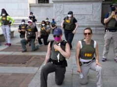 Πράκτορες του FBI κάνουν μήνυση αφού απολύθηκαν επειδή γονάτισαν κατά τη διάρκεια διαμαρτυρίας για τη φυλετική δικαιοσύνη
| presscode.gr Πράκτορες του FBI κάνουν μήνυση αφού απολύθηκαν επειδή γονάτισαν κατά τη διάρκεια διαμαρτυρίας για τη φυλετική δικαιοσύνη
| presscode.gr