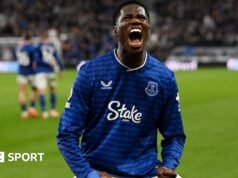 «Πρέπει να σκοράρει, αλλιώς θα τον αντικαταστήσουμε» – ο Μπάρι τελειώνει τελικά την ξηρασία
| presscode.gr «Πρέπει να σκοράρει, αλλιώς θα τον αντικαταστήσουμε» - ο Μπάρι τελειώνει τελικά την ξηρασία
| presscode.gr