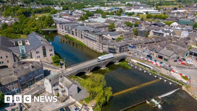 Σεισμός συγκλονίζει σπίτια στη βορειοδυτική Αγγλία | presscode.gr Σεισμός συγκλονίζει σπίτια στη βορειοδυτική Αγγλία
| presscode.gr