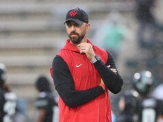 Τι είπε ο προπονητής ποδοσφαίρου του Σαν Ντιέγκο Σον Λιούις για το New Mexico Bowl, που έχασε τον αμυντικό συντονιστή
| presscode.gr Τι είπε ο προπονητής ποδοσφαίρου του Σαν Ντιέγκο Σον Λιούις για το New Mexico Bowl, που έχασε τον αμυντικό συντονιστή
| presscode.gr