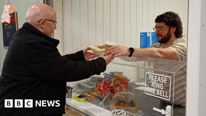 Το θερμό καλωσόρισμα αποτελεί ένα «σημαντικό» χέρι βοήθειας | presscode.gr Το θερμό καλωσόρισμα αποτελεί ένα «σημαντικό» χέρι βοήθειας
| presscode.gr