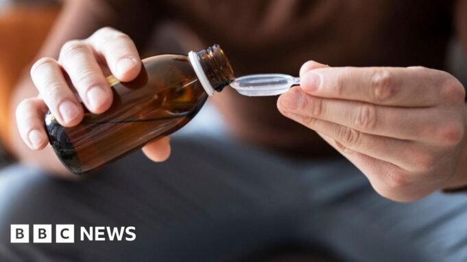 Φάρμακα για τον βήχα ή λεμόνι και μέλι – ποιο Φάρμακα για τον βήχα ή λεμόνι και μέλι – ποιο είναι καλύτερο για εσάς;
| presscode.gr